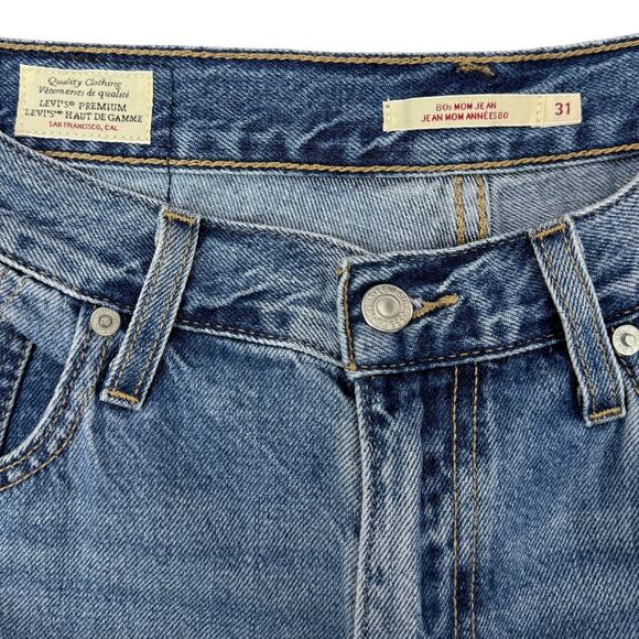 LEVI'S Premium 80s Mom Jean Women's Size 31 So Next Year Medium Wash - Picture 3 of 8